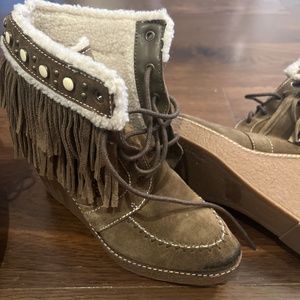 Sam Eldeman booties- fringe NEW